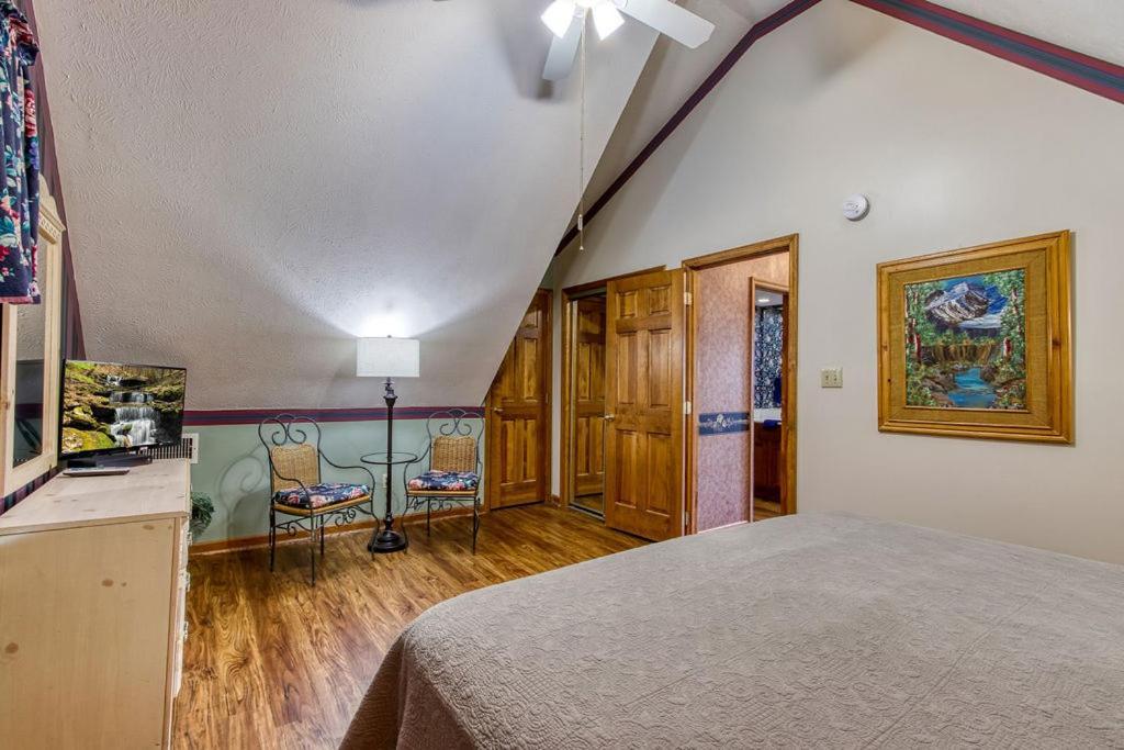 Serenity Heights, Amazing Views, Hot Tub Pool Access, 1089 Free Tickets Each Paid Day, Dollywood Gatlinburg Zewnętrze zdjęcie