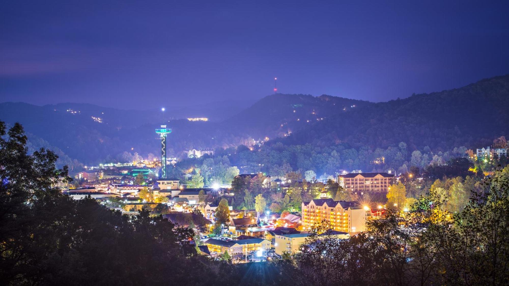 Serenity Heights, Amazing Views, Hot Tub Pool Access, 1089 Free Tickets Each Paid Day, Dollywood Gatlinburg Zewnętrze zdjęcie
