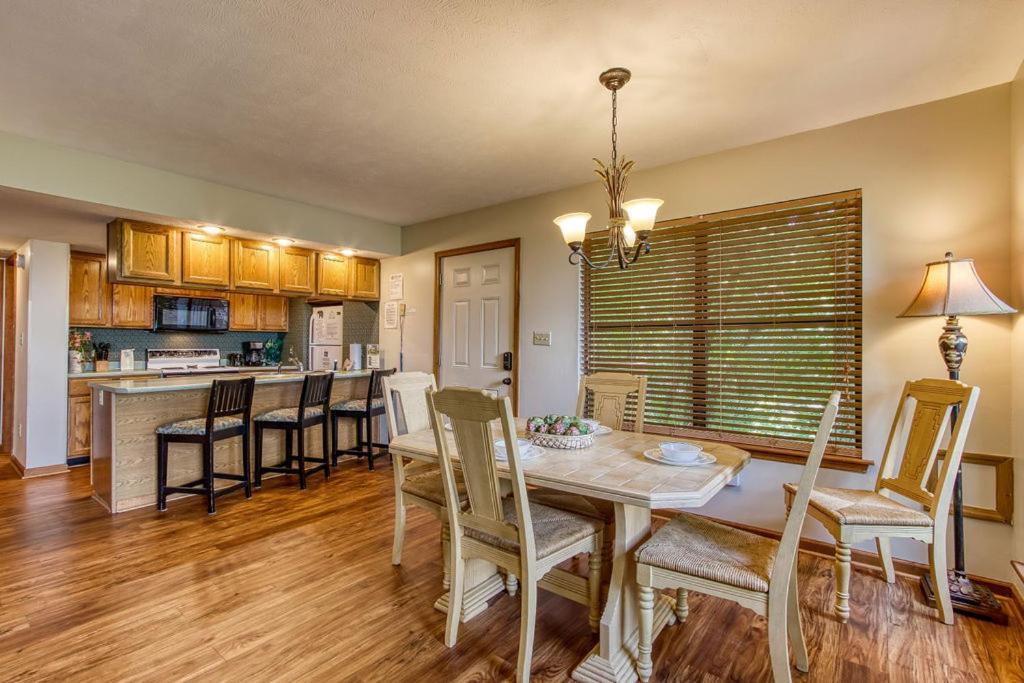Serenity Heights, Amazing Views, Hot Tub Pool Access, 1089 Free Tickets Each Paid Day, Dollywood Gatlinburg Zewnętrze zdjęcie