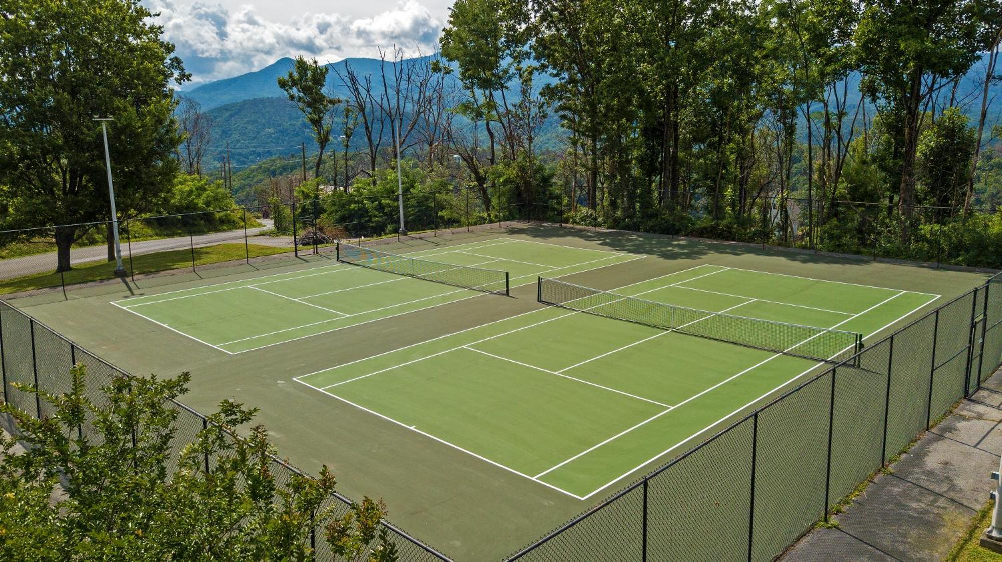 Serenity Heights, Amazing Views, Hot Tub Pool Access, 1089 Free Tickets Each Paid Day, Dollywood Gatlinburg Pokój zdjęcie